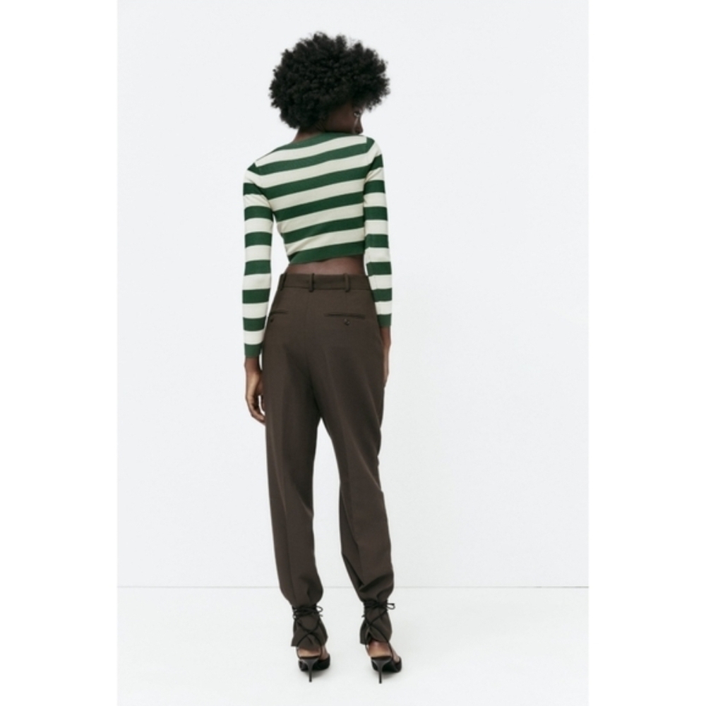 Zara | Cropped Top - Picture 4 of 11